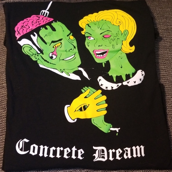 Other - 4 for $20 Concrete Dream Graphic T- Shirt NWOT